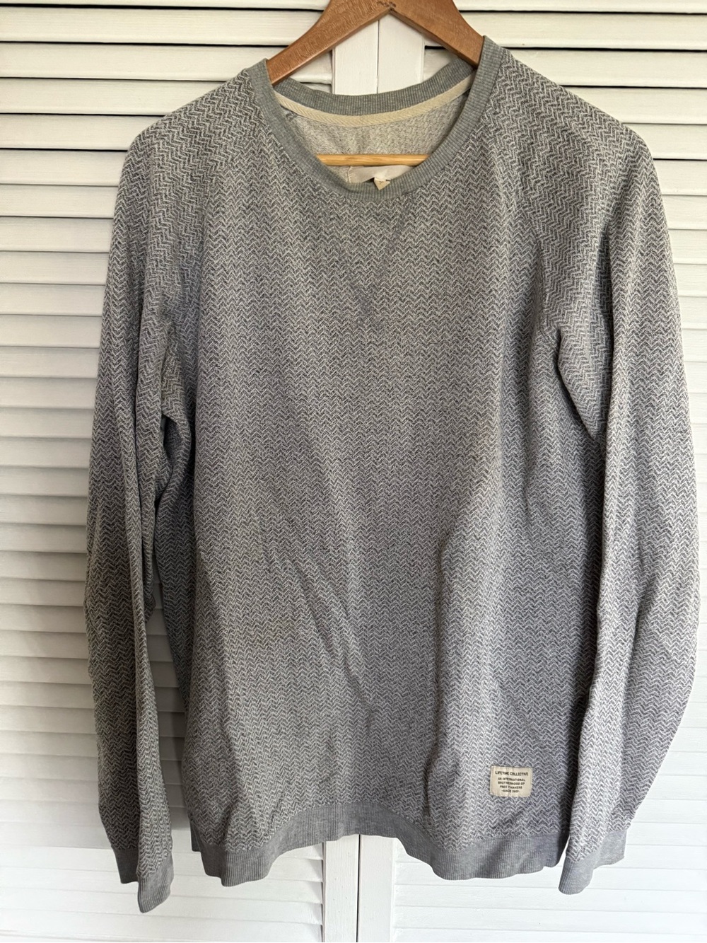Light Gray Men's Crewneck Sweater - Subtle Chevron Knit